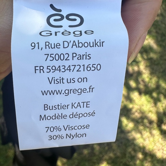Bought in Paris! No damage 70% Viscose 30% Nylon - Picture 6 of 6